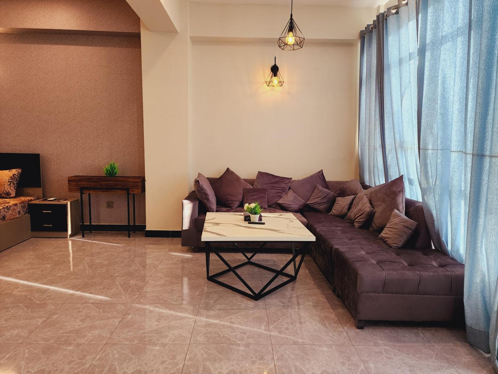 Motorway Majesty Suites Islamabad - Near Islamabad International Airport And Motorway Dış mekan fotoğraf