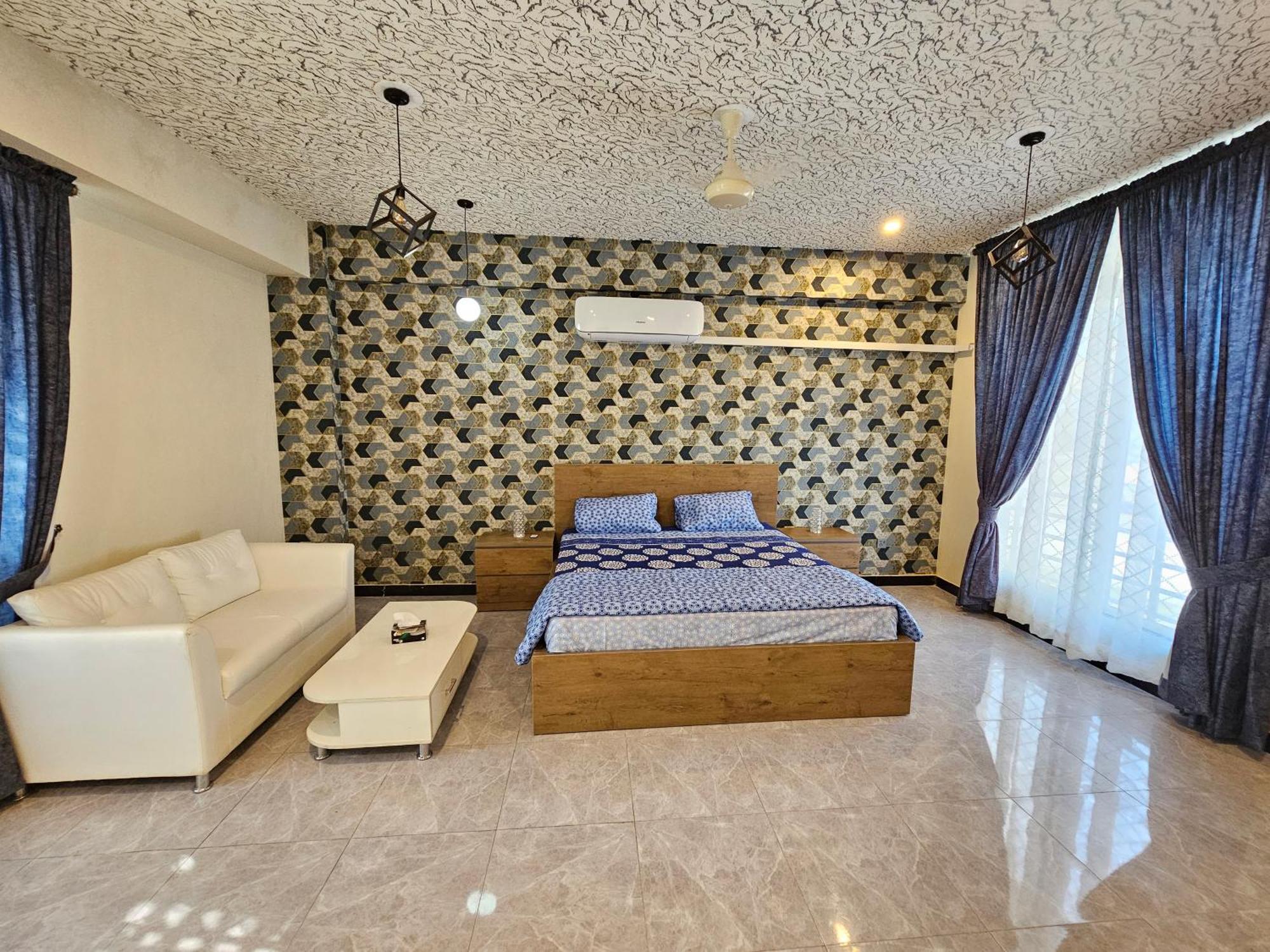 Motorway Majesty Suites Islamabad - Near Islamabad International Airport And Motorway Dış mekan fotoğraf