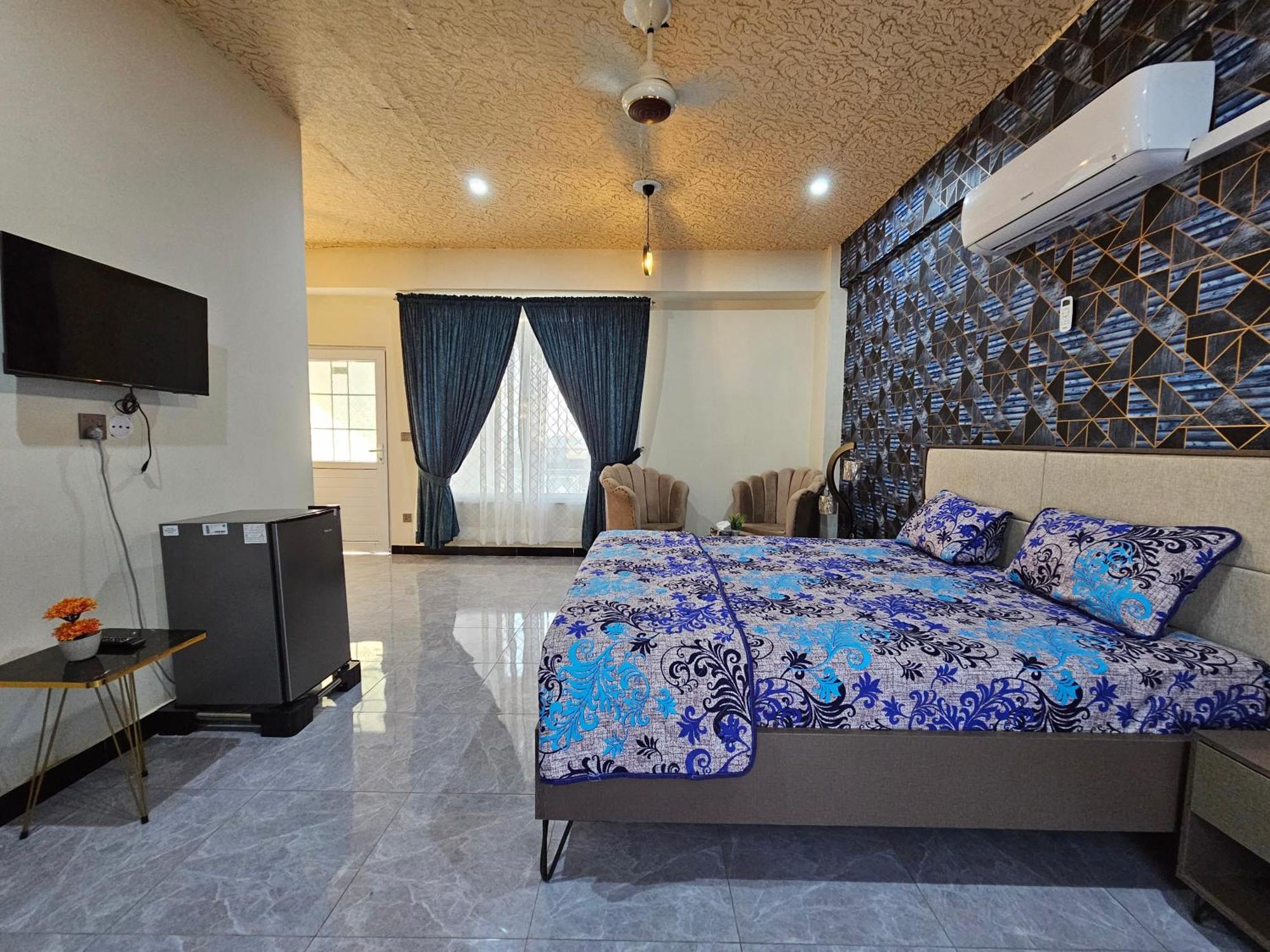Motorway Majesty Suites Islamabad - Near Islamabad International Airport And Motorway Dış mekan fotoğraf