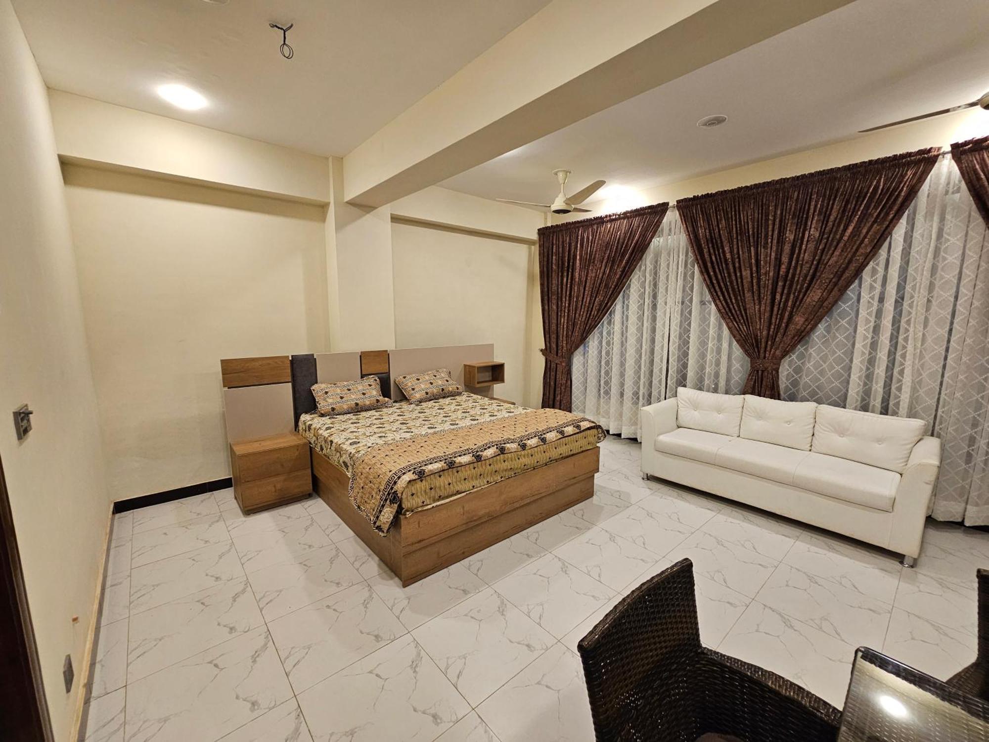 Motorway Majesty Suites Islamabad - Near Islamabad International Airport And Motorway Dış mekan fotoğraf