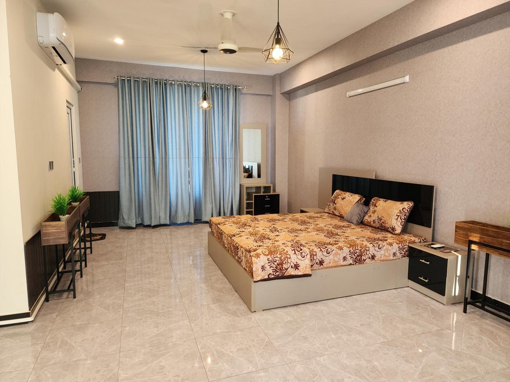 Motorway Majesty Suites Islamabad - Near Islamabad International Airport And Motorway Oda fotoğraf