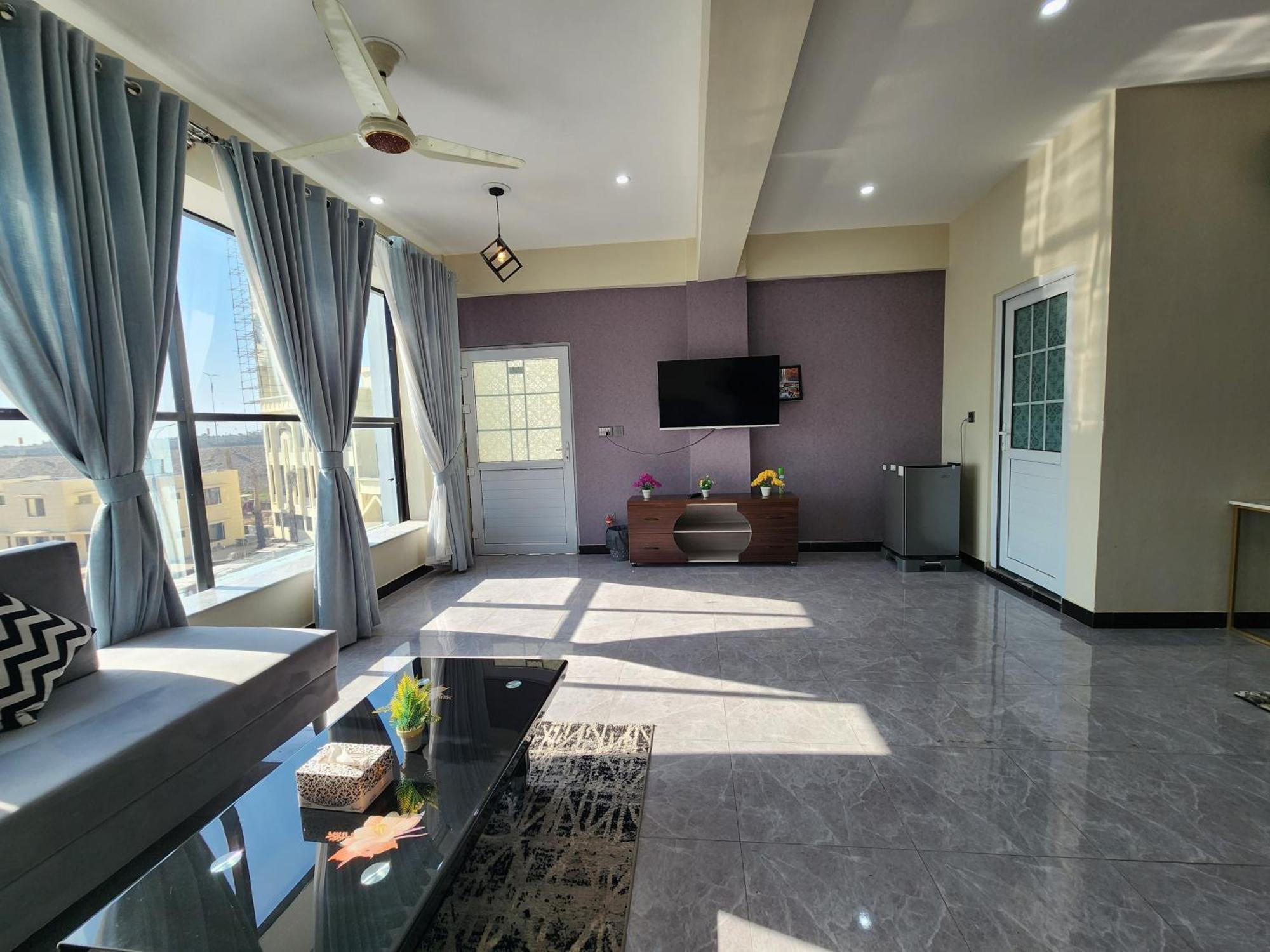 Motorway Majesty Suites Islamabad - Near Islamabad International Airport And Motorway Oda fotoğraf